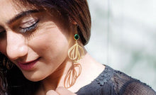 Load image into Gallery viewer, Floy Earrings