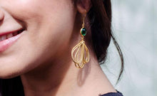 Load image into Gallery viewer, Floy Earrings