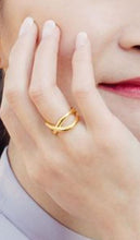 Load image into Gallery viewer, Adora Ring