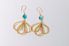 Load image into Gallery viewer, Floy Earrings