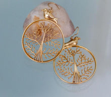 Load image into Gallery viewer, Avis Earrings

