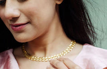 Load image into Gallery viewer, Leaf Necklace

