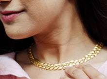 Load image into Gallery viewer, Leaf Necklace
