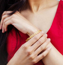 Load image into Gallery viewer, Donata Bangle
