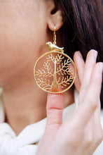 Load image into Gallery viewer, Avis Earrings
