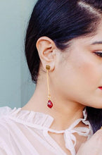 Load image into Gallery viewer, Daria Earrings
