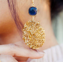 Load image into Gallery viewer, Aliena Earrings
