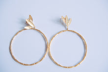 Load image into Gallery viewer, Dulcia Earrings

