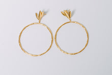 Load image into Gallery viewer, Dulcia Earrings
